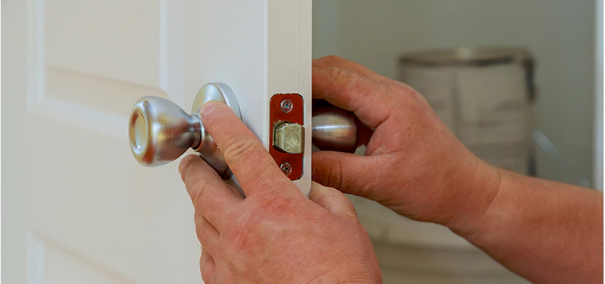 AAA Locksmiths For lock Replacement in North Fair Oaks, California